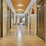 Oyo Flagship 83475 Hotel Starlight