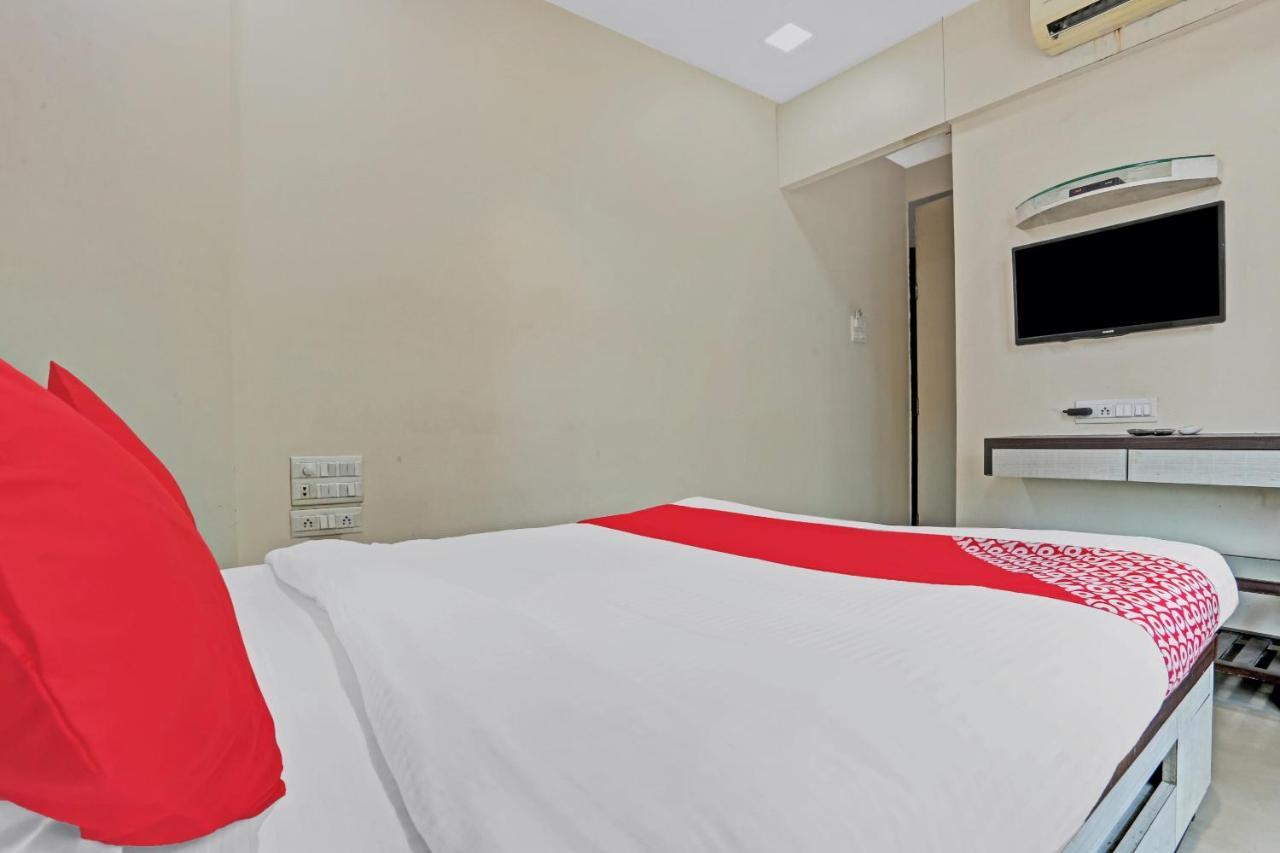 OYO Flagship 83475 Hotel Starlight 3*